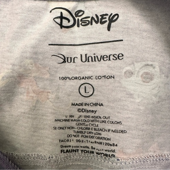 Our Universe Disney Box Lunch Exclusive Women’s L Princess Companions T-Shirt - Picture 4 of 4